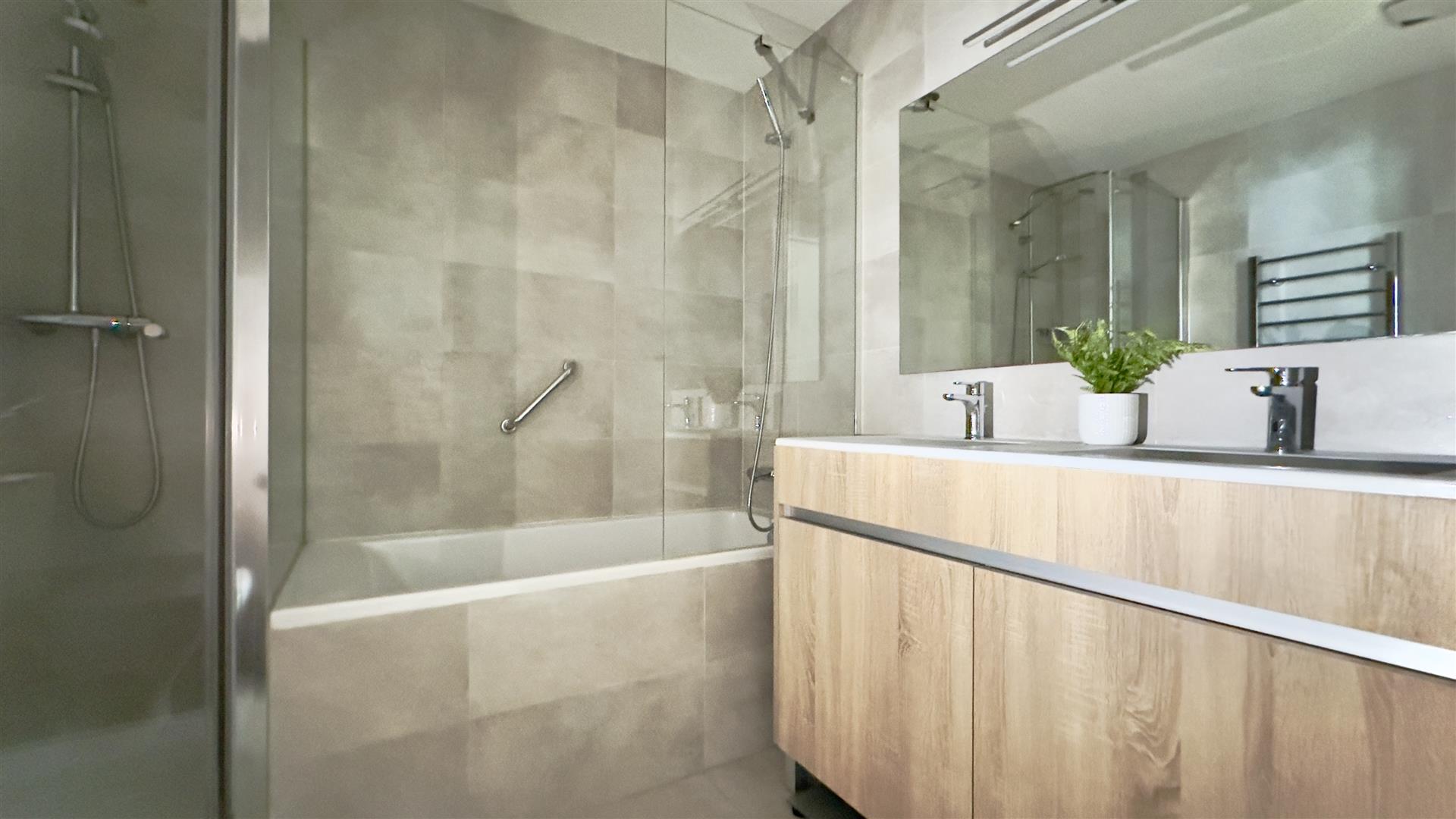 Image of Apartment - 1 Bedrooms - 1 Bathrooms for Rental in Clemence Suites-Gibraltar, Image 5